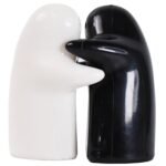 Salt and Pepper Seasoning and Spice Shakers Cute Plastic (2 Pcs Set)